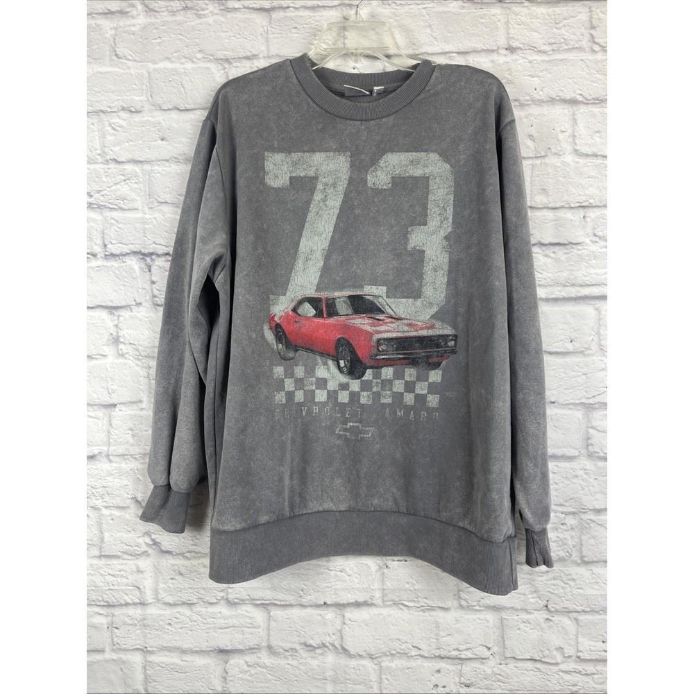 GM Men's Y2K Oversized Chevy Camaro Graphic Crewneck Sweatshirt Size Medium